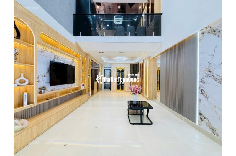 Bán nhà đẹp Hẻm VIP Quang Trung - có Thang máy - Giá bán: 8.65 tỷ Ngang 4m dài 10.68m  XD 5 Tầng