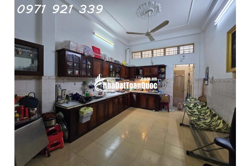 CĂN NHÀ 3 TẦNG 5 PHÒNG NGỦ QUẬN 8 - GIÁ HỜ 7.8 TỶ - VỊ TRÍ VÀNG NGÕ NGUYỄN CHẾ NGHĨA!