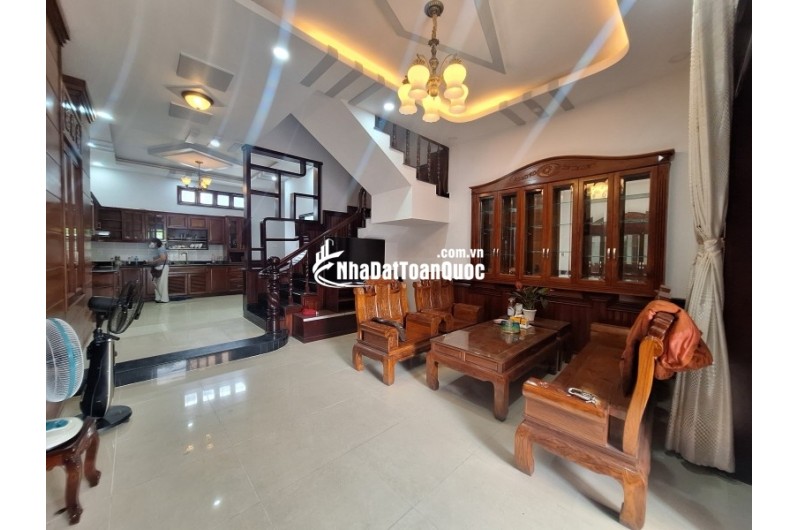 Bán nhà Đỗ Xuân Hợp, Q.9, Phước Long B. 60m2, 3 tầng, 4PN. Sổ hồng, 7.2 tỷ. LH: 0933125879