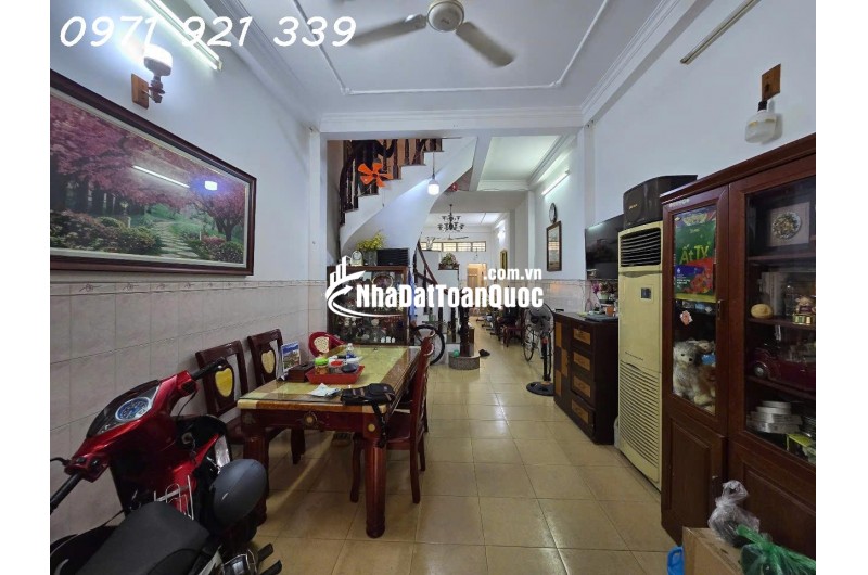 CĂN NHÀ 3 TẦNG 5 PHÒNG NGỦ QUẬN 8 - GIÁ HỜ 7.8 TỶ - VỊ TRÍ VÀNG NGÕ NGUYỄN CHẾ NGHĨA!