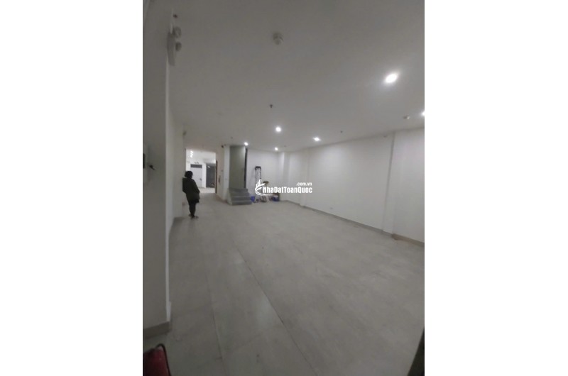 Cho thuê TÒA  VP M.P Ngô Xuân Quảng.Gia Lâm, Hà Nội, 110m2x8T,  thang máy, tầng hầm, PCCC vị trí trung tâm phố NXQ