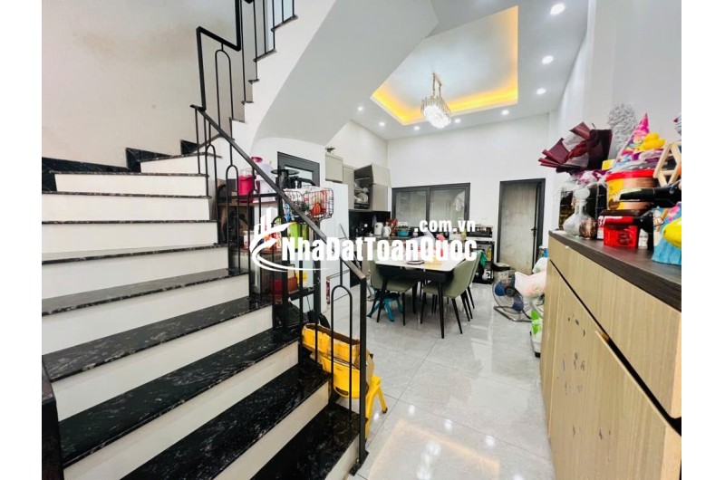 Nhà Tây Hồ oto 7 chỗ qua nhà! 58m, mặt tiền 4m, đường vào nhà 3.5m!