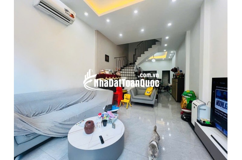 Nhà Tây Hồ oto 7 chỗ qua nhà! 58m, mặt tiền 4m, đường vào nhà 3.5m!
