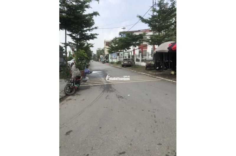 ĐẤT HIẾM ĐA TỐN – VUÔNG NHƯ A4 – NGÕ THÔNG TỨ TUNG – Ô TÔ VÀO NHÀ – NHỈNH 5 TỶ