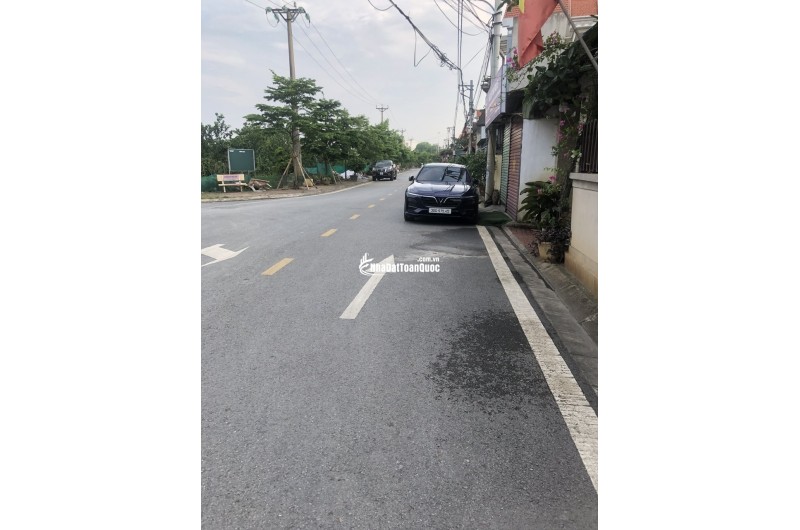 BÁN ĐẤT  TẶNG NHÀ - ĐA TỐN - GIA LÂM- ĐƯỜNG RỘNG- NGÕ THÔNG- Ô TÔ ĐỖ.
56m2. NHỈNH >5tỷ