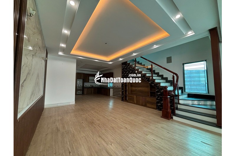 LÔ GÓC SIÊU VIP TẶNG KÈM NHÀ 3 TẦNG