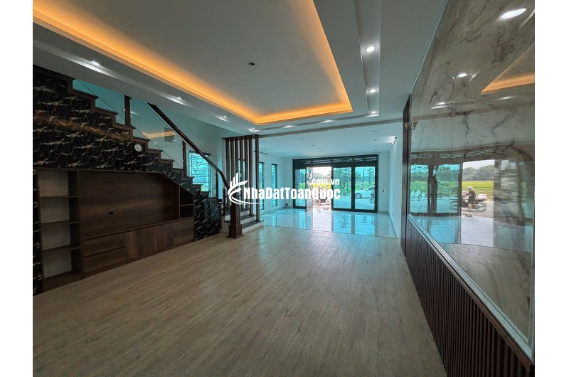 LÔ GÓC SIÊU VIP TẶNG KÈM NHÀ 3 TẦNG
