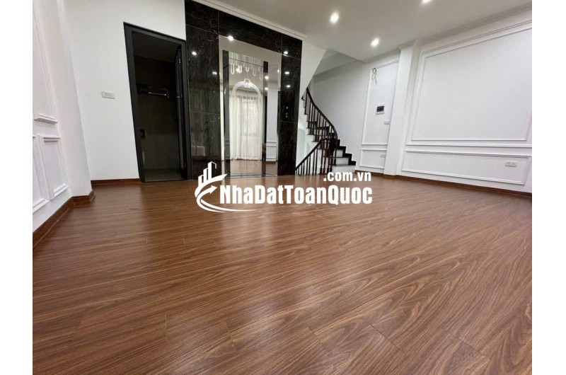 NHÀ GẦN CHỢ CỔ NHUẾ – 6 TẦNG x 34M2 - THANG MÁY – SỔ ĐỎ SẴN