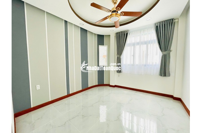 Bán nhà 3 tầng, mới tinh. Tặng Full nội thất - Ngay Trung tân Quận 10 - Vào ở ngay