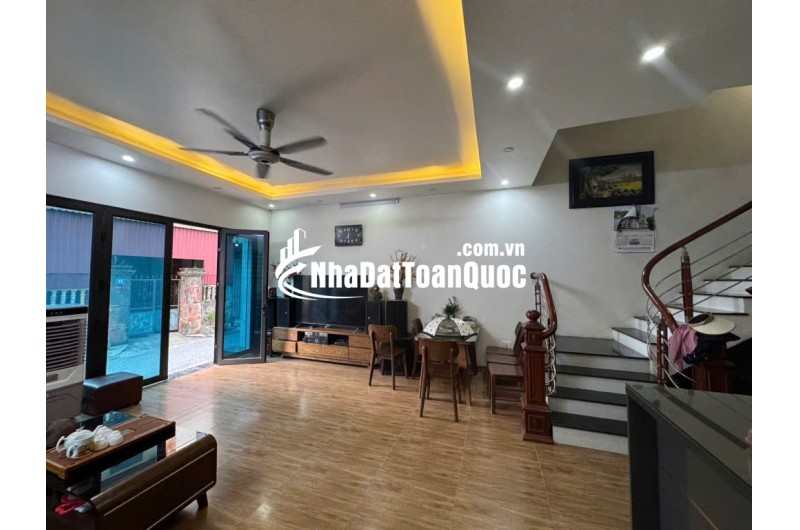 Bán nhà,đường Bát Khối