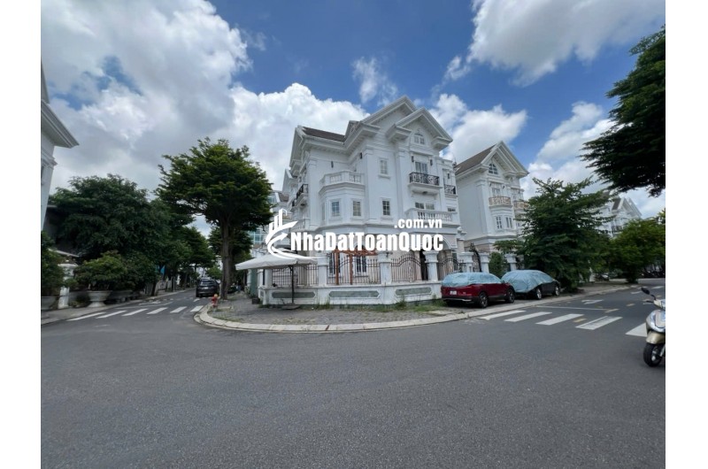 BIỆT THỰ ĐƠN LẬP ĐẲNG CẤP TẠI CITY LAND   Số 67 Đường Số 8 – Góc 2 mặt tiền SIÊU VỊ TRÍ. DT: 15x20m – CN: 300m², H. 4T, TM. Giá: 75 tỷ TL