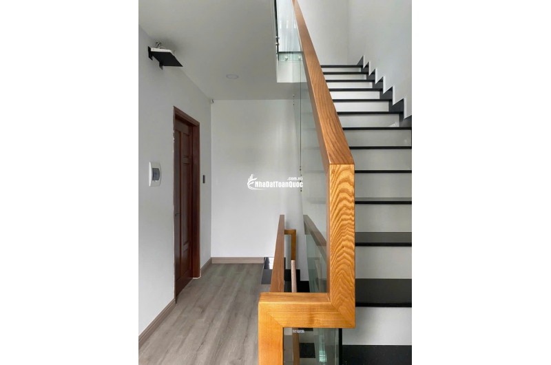 BÁN NHÀ NGANG KHỦNG 6,5M – KHU ĐỒNG BỘ CAO CẤP – TẶNG FULL NỘI THẤT CAO CẤP – Q. BÌNH TÂN LH:0796792943.