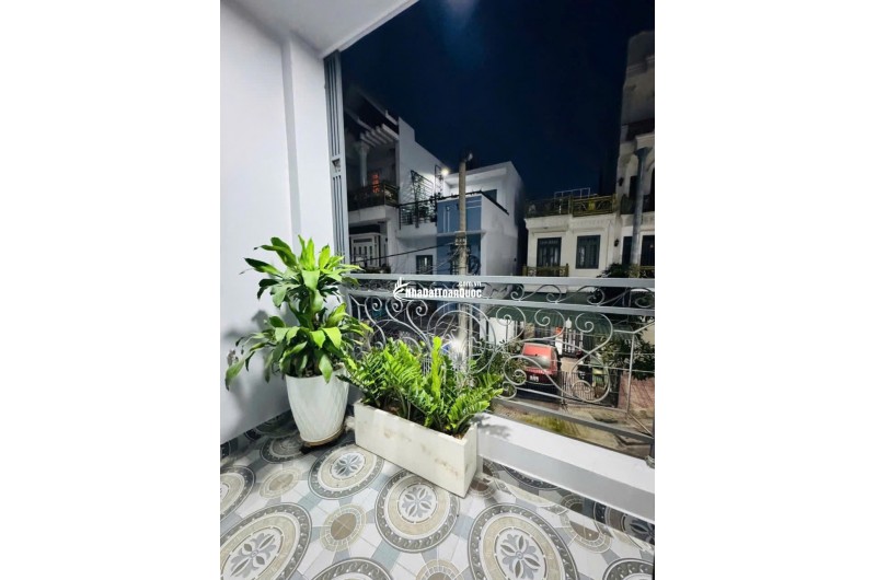 BÁN NHÀ NGANG KHỦNG 6,5M – KHU ĐỒNG BỘ CAO CẤP – TẶNG FULL NỘI THẤT CAO CẤP – Q. BÌNH TÂN LH:0796792943.