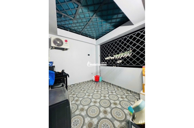BÁN NHÀ NGANG KHỦNG 6,5M – KHU ĐỒNG BỘ CAO CẤP – TẶNG FULL NỘI THẤT CAO CẤP – Q. BÌNH TÂN LH:0796792943.