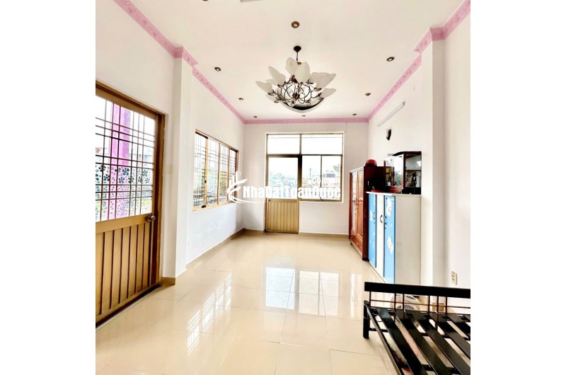 BÁN NHÀ Q10- MẶT TIỀN NGAY CHỢ NGUYỄN TRI PHƯƠNG- 5 TẦNG Ở NGAY: NHỈNH 10 TỶ. Mr Vũ: 0933 910 039