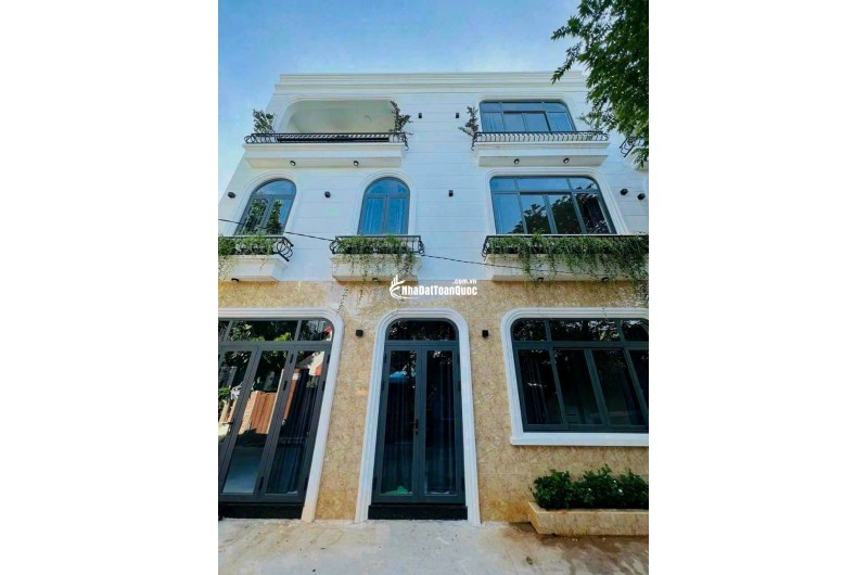 BÁN NHÀ HXH KHU PHỐ 4 BTT, NGAY TRUNG TÂM TP THỦ ĐỨC – GIÁ CHỈ 6,9 TỶ. LH:0866898639.