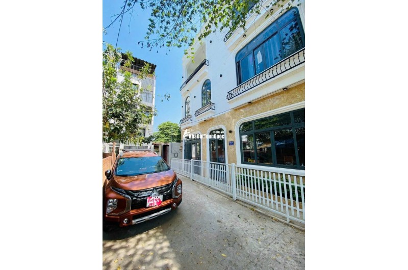 BÁN NHÀ HXH KHU PHỐ 4 BTT, NGAY TRUNG TÂM TP THỦ ĐỨC – GIÁ CHỈ 6,9 TỶ. LH:0866898639.