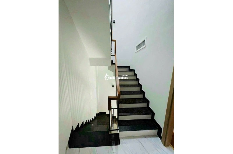 BÁN NHÀ HXH KHU PHỐ 4 BTT, NGAY TRUNG TÂM TP THỦ ĐỨC – GIÁ CHỈ 6,9 TỶ. LH:0866898639.