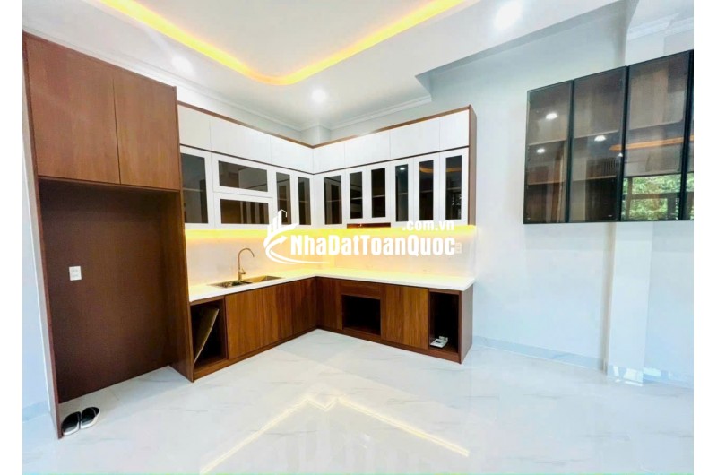 BÁN NHÀ HXH KHU PHỐ 4 BTT, NGAY TRUNG TÂM TP THỦ ĐỨC – GIÁ CHỈ 6,9 TỶ. LH:0866898639.
