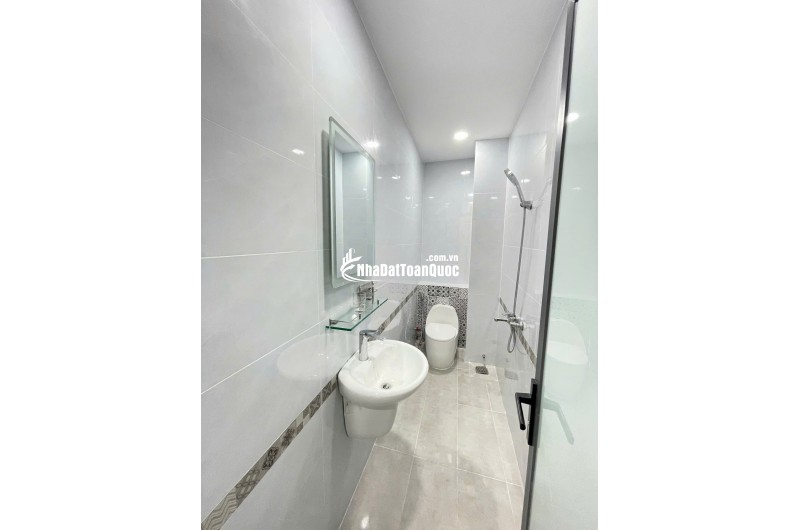 NHÀ HẺM XE TẢI 8M TRỊNH ĐÌNH TRỌNG - 100M2 - 3 TẦNG - GIÁ 10 TỶ X. LH:0903945067