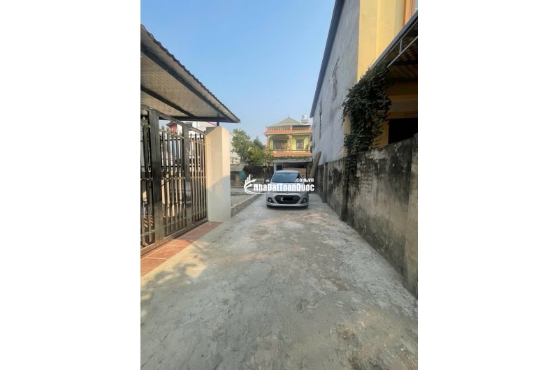 Bán Gấp - Tằng My- Nam Hồng – Đông Anh 70 m2 . mặt tiền: 5 m Đường rộng 3.5 m .giá chào 4,4 tỷ. Liên hệ: Nhung Omi: 0348866668