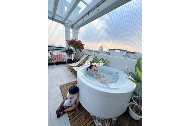 NHÀ ĐẸP- GIÁ TỐT - Vị Trí Đắc Địa Tại Khu Đấu Giá Ngõ Cổng Kiến Hưng, Hà Đông DT 50m2x 7T giá 16.3 tỷ