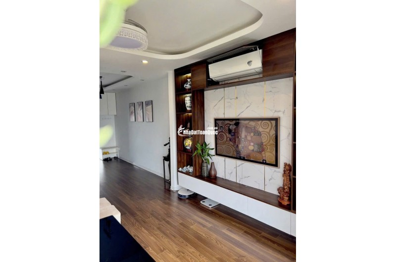 NHÀ ĐẸP- GIÁ TỐT - Vị Trí Đắc Địa Tại Khu Đấu Giá Ngõ Cổng Kiến Hưng, Hà Đông DT 50m2x 7T giá 16.3 tỷ