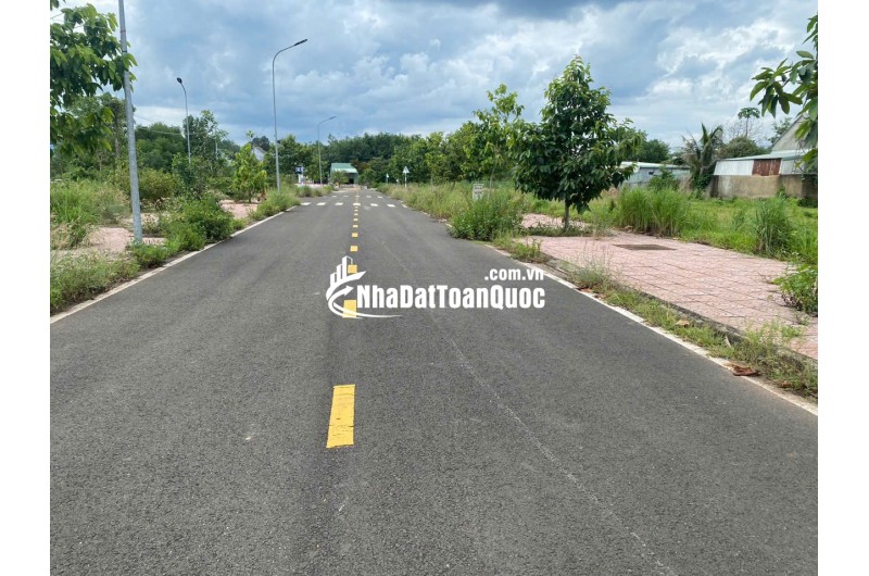 300tr/200m2 mặt tiền nhựa 8m , ngay chợ Tân Phước , cách DT 753 chỉ 50m