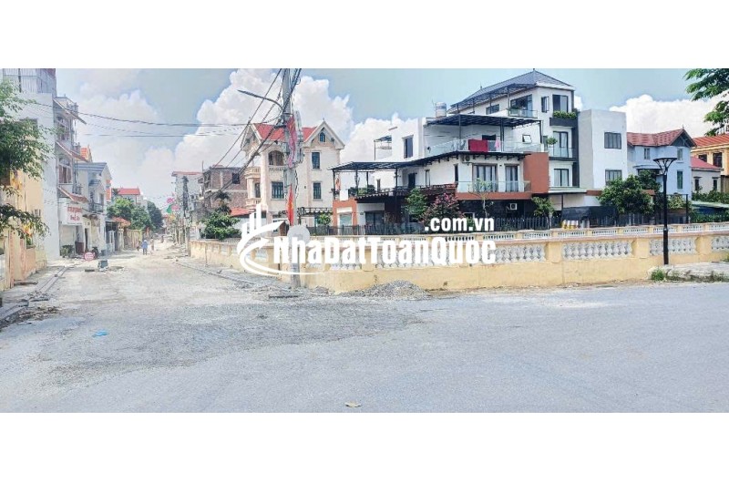 Bán nhanh Nhà 4 Tầng  MAI LÂM – ĐÔNG ANH  60m² Mặt tiền : 4m vuông Full thổ cư . Liên hệ: Nhung Omi: 0348866668