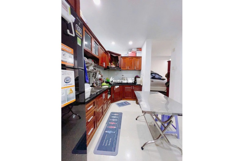 Nhà 3/2 quận 10 giá chỉ 32 tỷ, phong thủy tốt hốt ngay