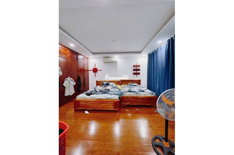 Nhà 3/2 quận 10 giá chỉ 32 tỷ, phong thủy tốt hốt ngay