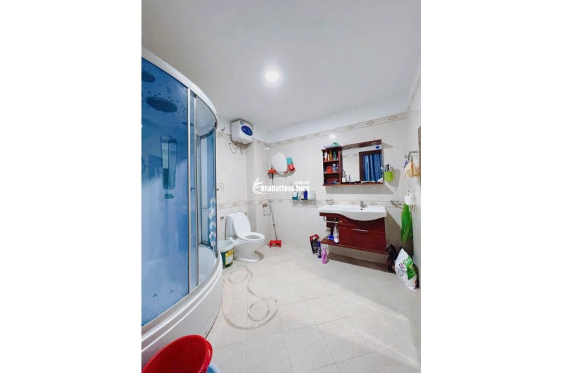 Nhà 3/2 quận 10 giá chỉ 32 tỷ, phong thủy tốt hốt ngay