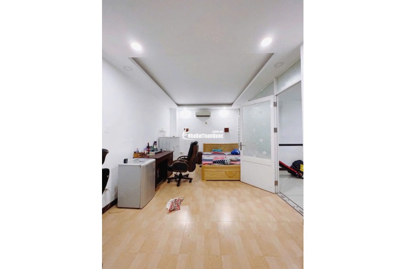 Nhà 3/2 quận 10 giá chỉ 32 tỷ, phong thủy tốt hốt ngay