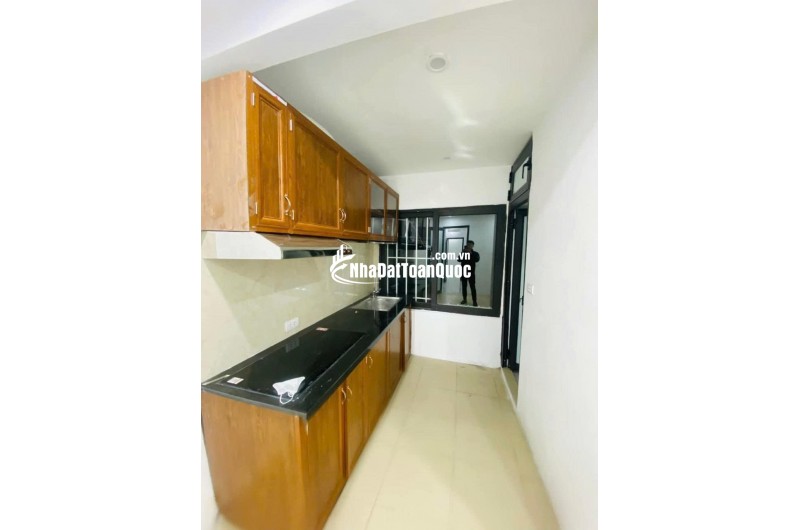 THANH XUÂN NGÕ RỘNG GẦN PHỐ BÁN ĐẤT TẶNG NHÀ 4 TẦNG 50M2 Ở LUÔN