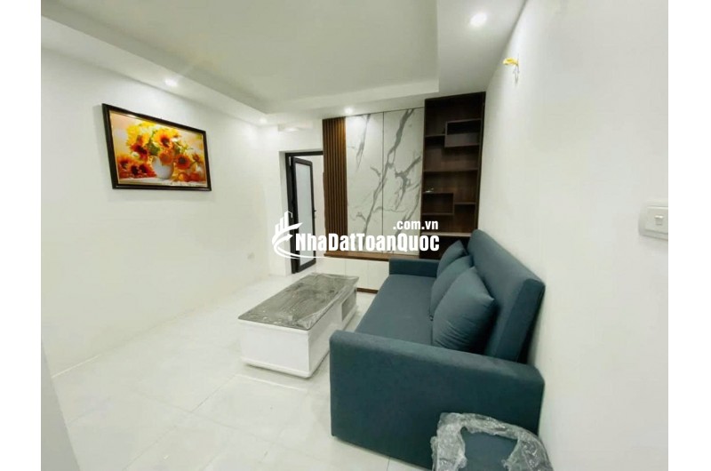 THANH XUÂN NGÕ RỘNG GẦN PHỐ BÁN ĐẤT TẶNG NHÀ 4 TẦNG 50M2 Ở LUÔN