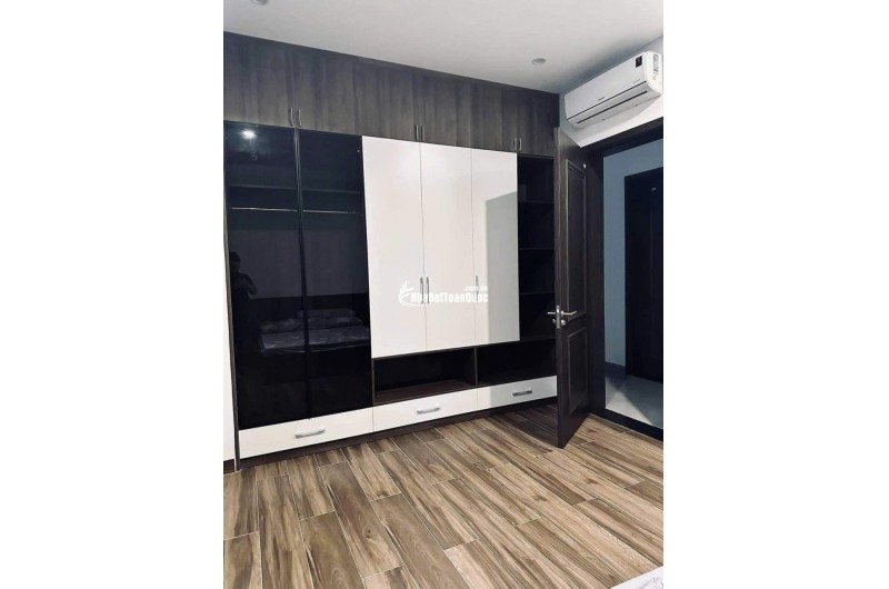 XUÂN LA TÂY HỒ - CĂN HỘ 3 NGỦ 3 WC 2 BAN CÔNG 132m GIÁ 9 TỶ HƠN