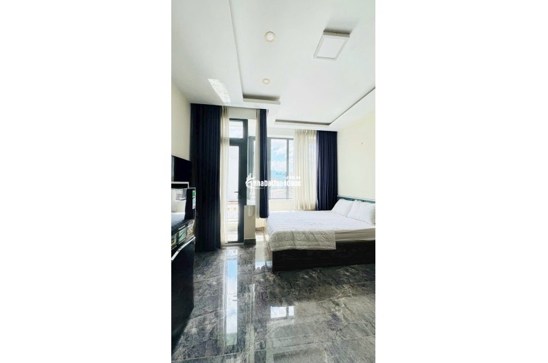 BÁN NHÀ KẾ QUẬN 1- 6 TẦNG 8 PHÒNG ĐỦ NỘI THẤT-NGUYỄN KHOÁI QUẬN 4-THU NHẬP 3.6 TỶ/5NĂM: nhỉnh 12 TỶ