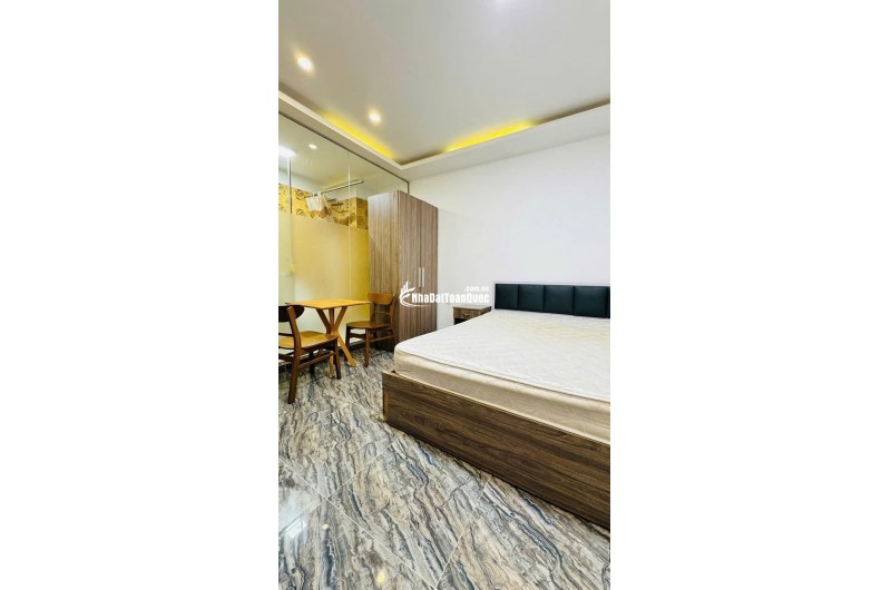BÁN NHÀ KẾ QUẬN 1- 6 TẦNG 8 PHÒNG ĐỦ NỘI THẤT-NGUYỄN KHOÁI QUẬN 4-THU NHẬP 3.6 TỶ/5NĂM: nhỉnh 12 TỶ