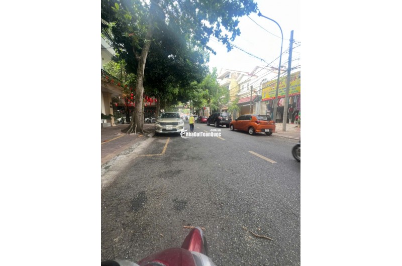 BÁN LÔ ĐẤT ĐƯỜNG NỘI BỘ - TRUNG TÂM PHƯỜNG 7, TP. VŨNG TÀU
 Vị trí đẹp