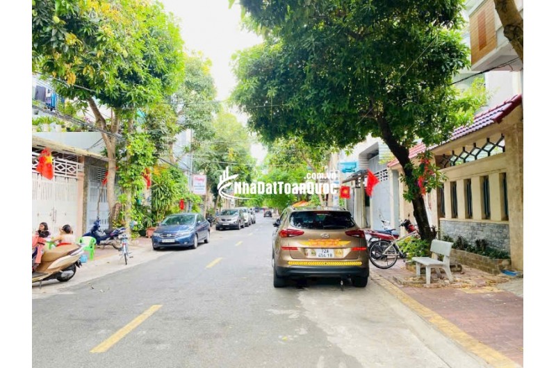 Bán nhà Mặt tiền đường Nguyễn Lương Bằng, khu VIP Song Ngữ, P.9, Vũng Tàu.