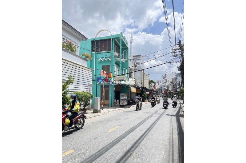 Nhà bán - Tấn Sơn Nhì - Tân Phú - Hẻm Xe Hoi - Diện Tích 70m2 - Giá chỉ 6.x tỷ