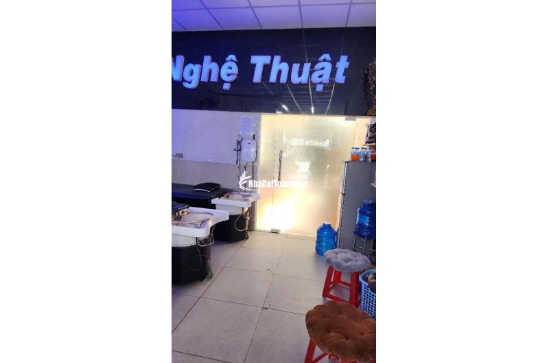 nhà MẶT TIỀN TÔ KÝ- Ngay NGÃ TƯ TÔ KÝ- BÙI VĂN NGỮ- NGUYỄN HỮA CẦU -DÒNG TIỀN 17TR/THÁNG- CHÂN DÀI MIÊN MAN
Liên hệ em Cấp 0985012658 để đc tư vấn