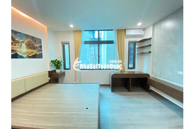 NHÀ ĐẸP NGAY TT QUẬN THANH XUÂN, 5 TẦNG THANG MÁY Ở LUÔN, CHỈ 7,X TỶ. LH:0908882298