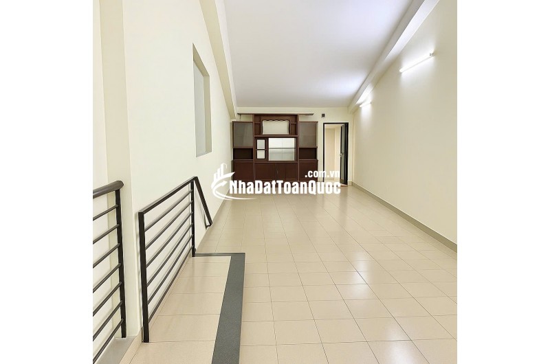 20 Triệu: NGUYÊN CĂN MẶT TIỀN QUẬN 1, CHỢ BẾN THÀNH, NHÀ MỚI 3 TẦNG 3 PHÒNG CÓ NỘI THẤT. 0933910039