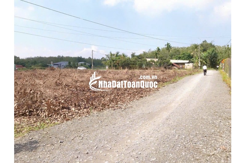 Bán gấp 200m2 đất giá 200 triệu liên hệ 0357 645 645