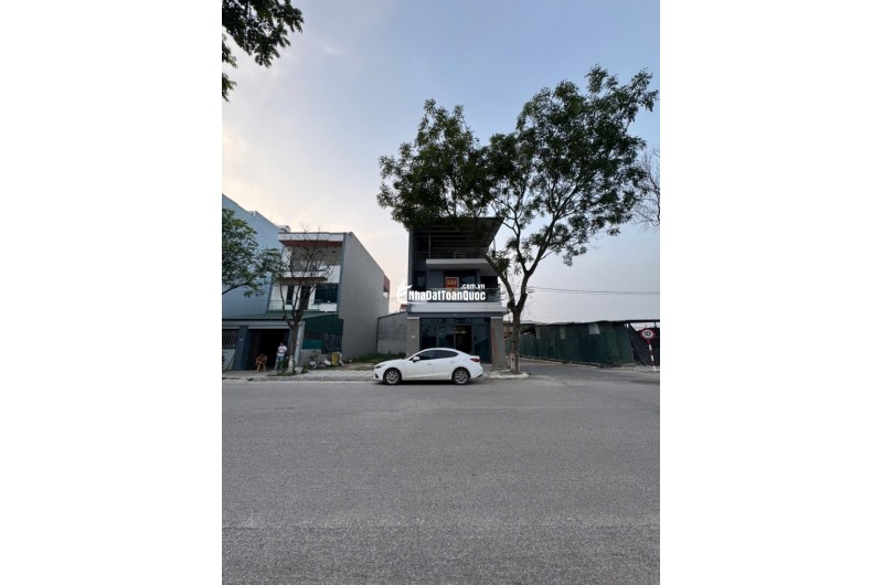 LÔ GÓC SIÊU VIP TẶNG KÈM NHÀ 3 TẦNG