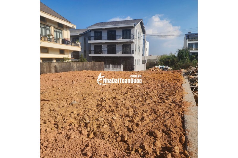 BÁN ĐẤT BIỆT THỰ VẠN HẠNH P. LÂM VIÊN - ĐÀ LẠT - 345M2, GẦN THUNG LŨNG TÌNH YÊU