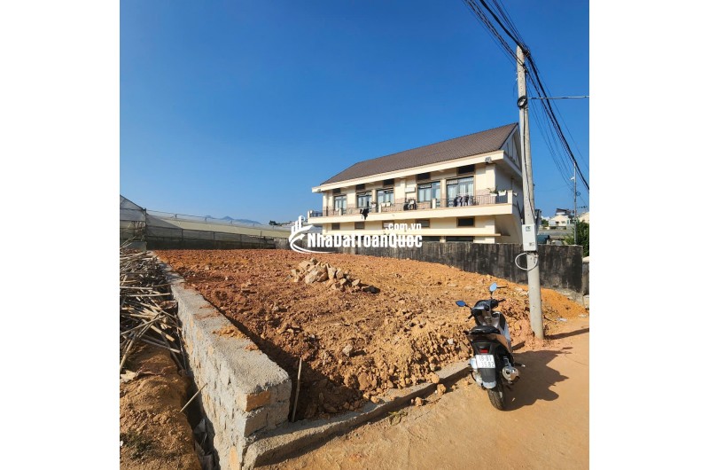 BÁN ĐẤT BIỆT THỰ VẠN HẠNH P. LÂM VIÊN - ĐÀ LẠT - 345M2, GẦN THUNG LŨNG TÌNH YÊU