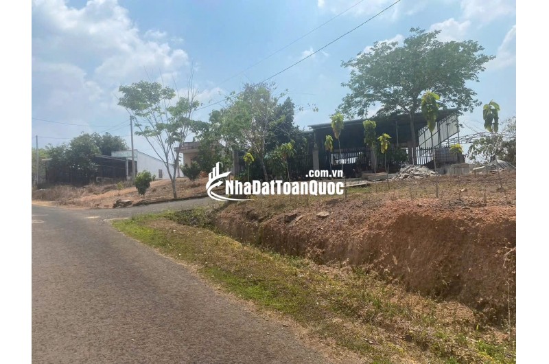 Bán đất 200m² giá tốt, ngay trung tâm hành chính xã!