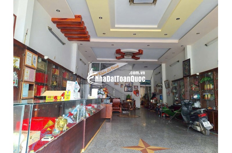 CHÍNH CHỦ BÁN NHÀ MẶT TIỀN 3 TẦNG, NGAY TTTP QUY NHƠN – 194,67M2 CHỈ 20 TỶ, LH:0983729758.